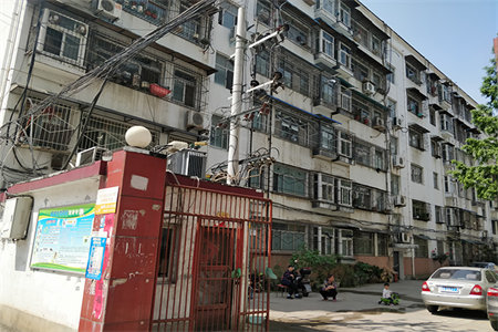 出售泰安小堰堤社区3室2厅1卫91.49平毛坯房